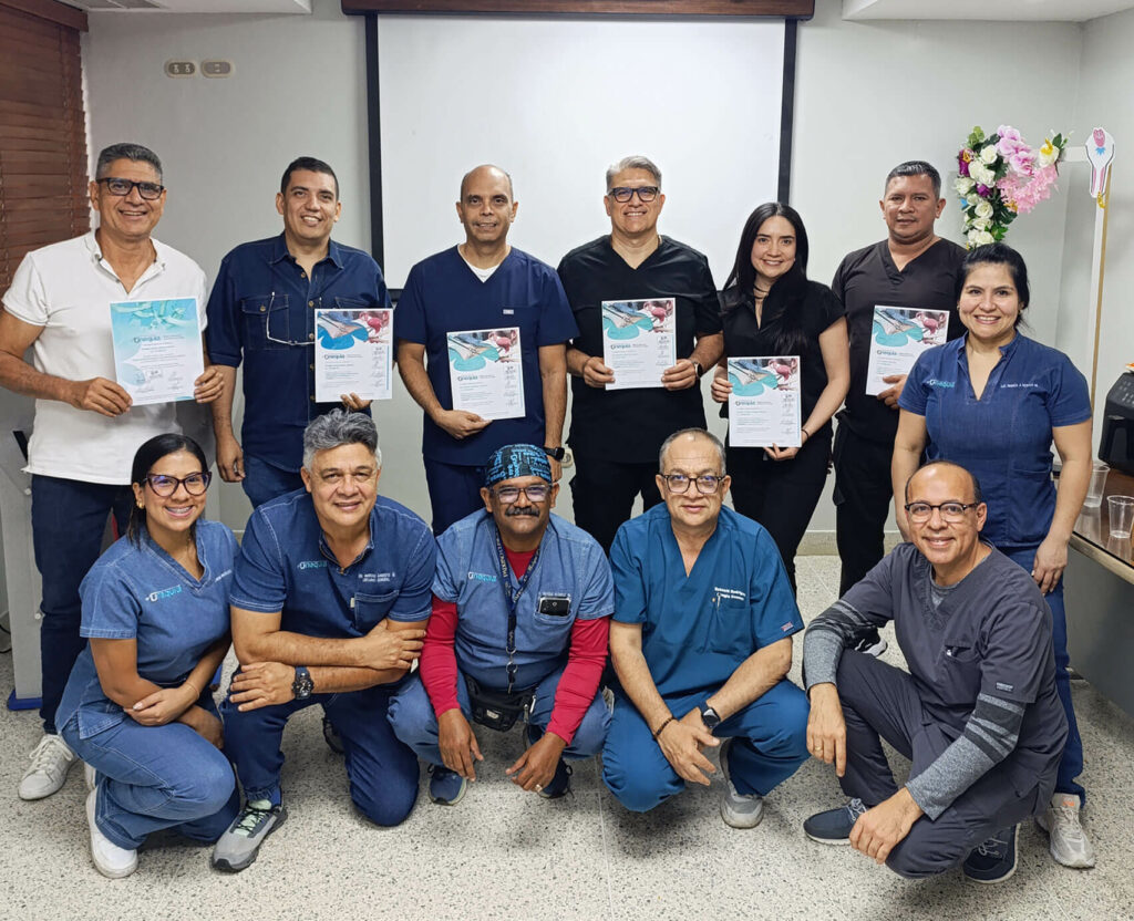 Participantes del curso intensivo de cirugia ginecologica laparoscopica